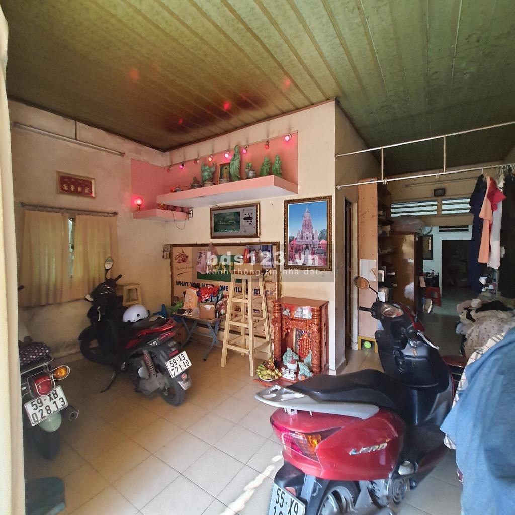 Bán nhà đường số 8, Trường Thọ, Thủ Đức 200 m2 (10mx20m). Giá 8 tỷ.