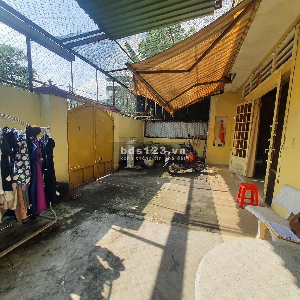 Bán nhà đường số 8, Trường Thọ, Thủ Đức 200 m2 (10mx20m). Giá 8 tỷ.