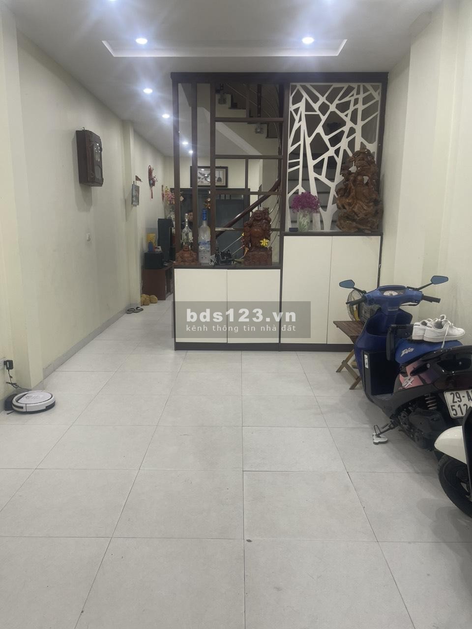 Bán nhà gần chợ Ngọc Thuỵ, Long Biên, diện tích 40m2, 3 tầng, gần oto, nhà dân xây, giá: 4.3 tỷ