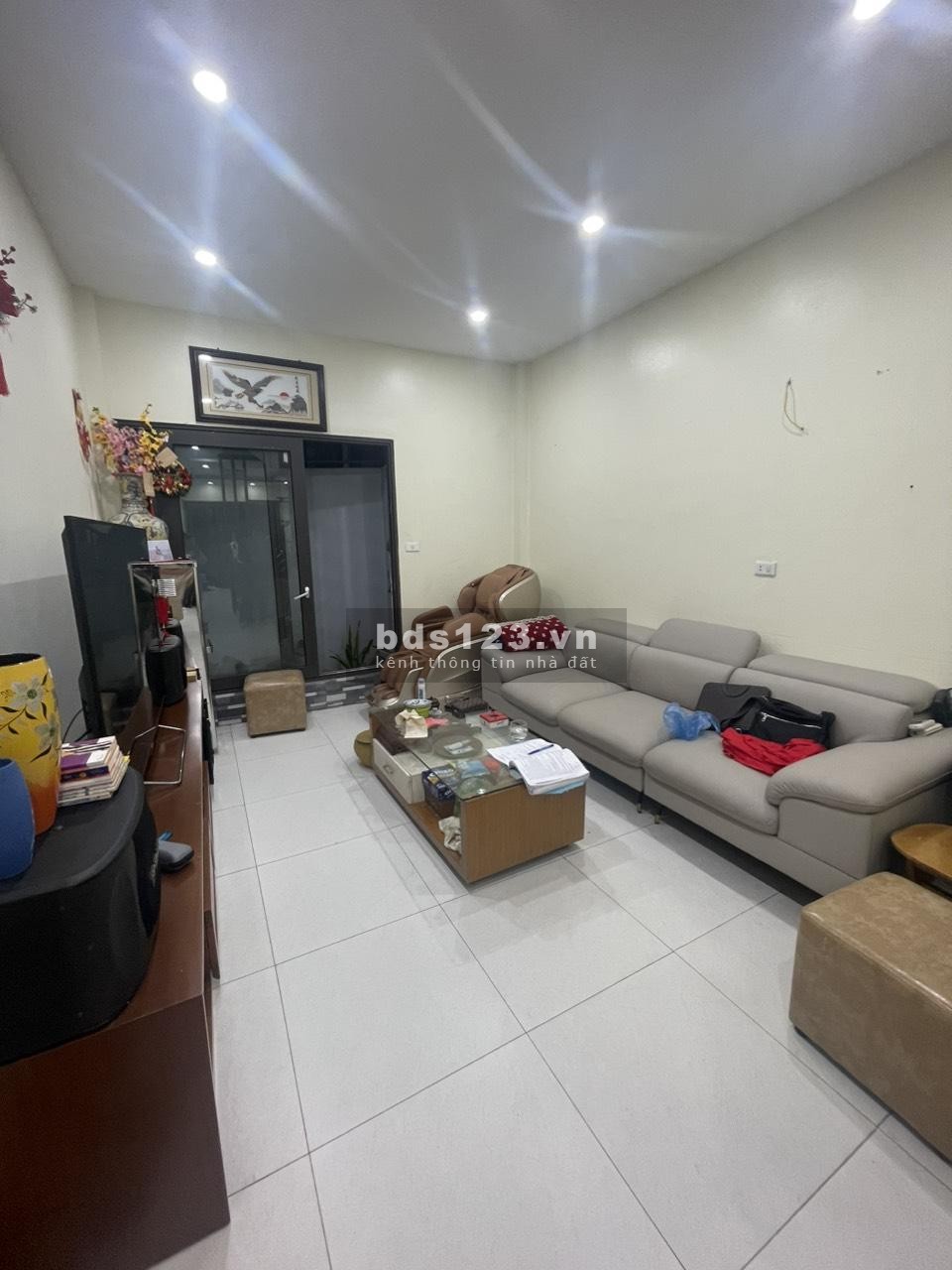 Bán nhà gần chợ Ngọc Thuỵ, Long Biên, diện tích 40m2, 3 tầng, gần oto, nhà dân xây, giá: 4.3 tỷ