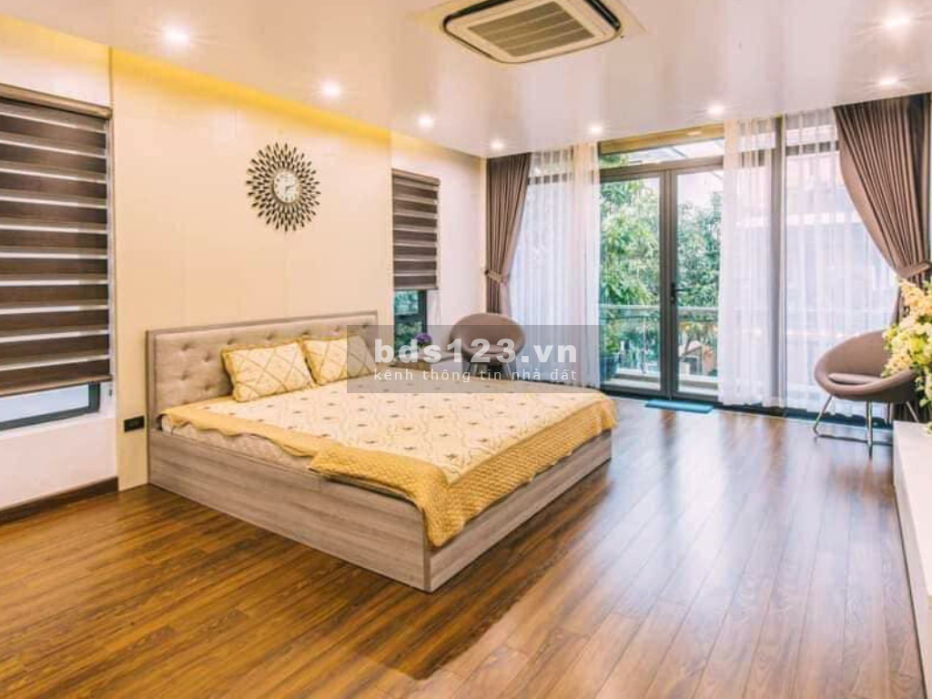 Bán nhà Kim Ngưi sát phố, kiên cố, sân rộng, ở sướng, 71m2, nhỉnh 5 tỷ