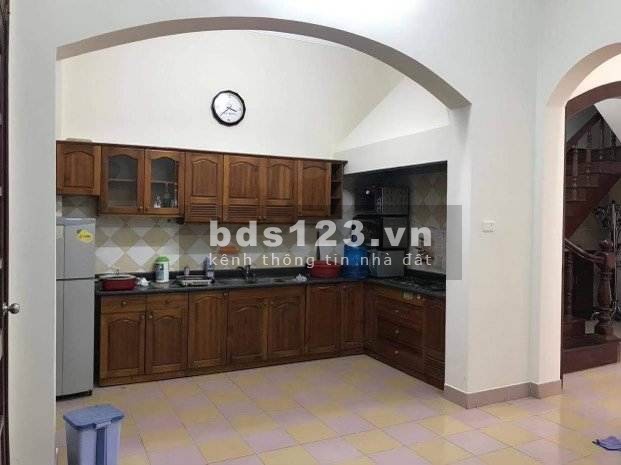 Bán nhà phân lô khu quân đội 126 Đốc Ngữ DT 90m2 xây 70m2 *4 tầng. MT 4m, oto vào nhà. Giá 24,5 tỷ