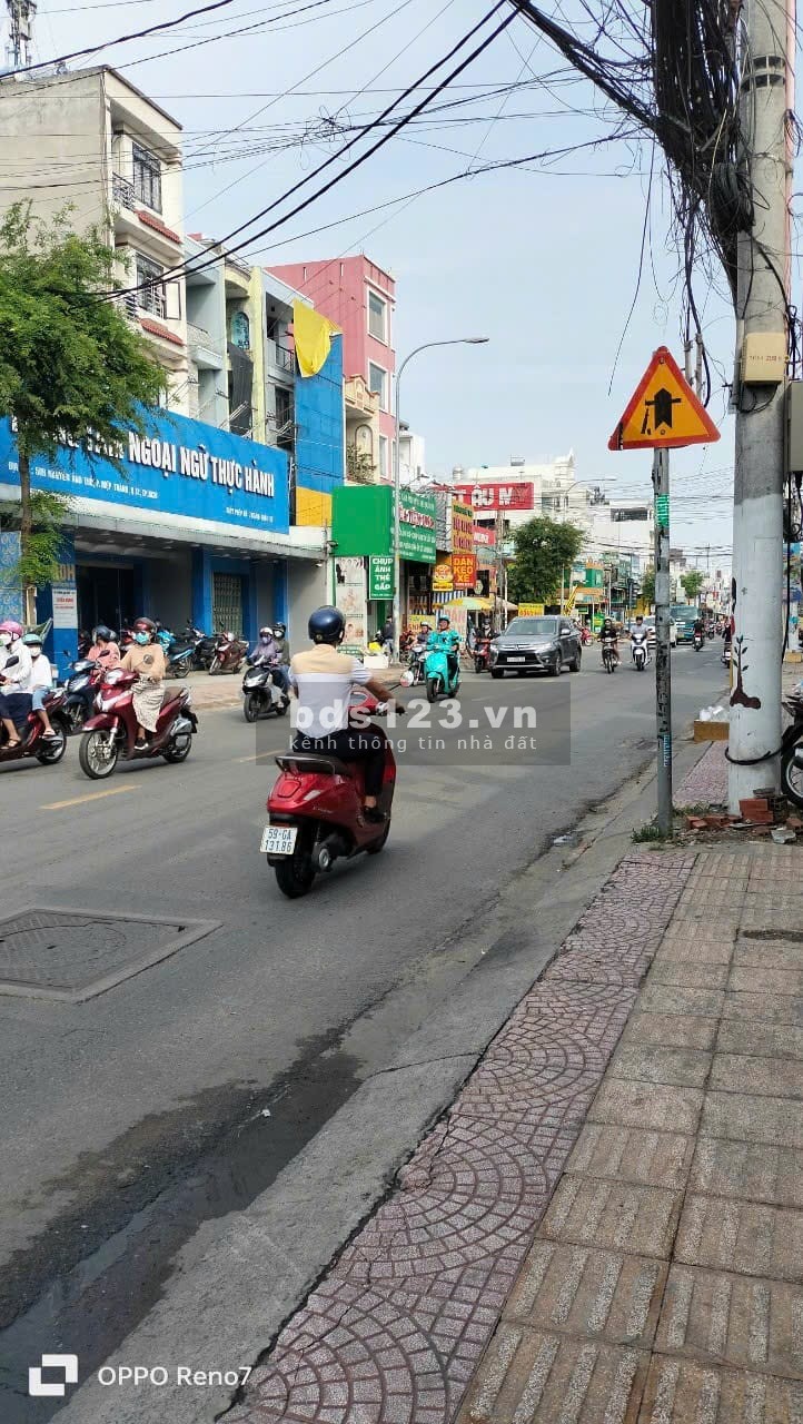 120M2 MT - Nguyễn Ảnh Thủ - Kinh doanh mọi lĩnh vực - 12,4 tỷ (TL) - Cho thuê 1 tầng trệt 28 tr/th