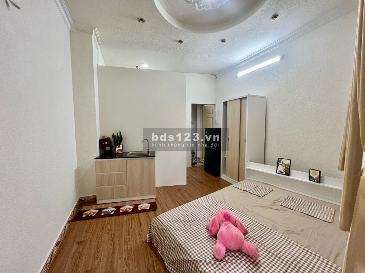 Cho thuê căn hộ full nội thất cửa số lớn, Phùng Văn Cung - Phú Nhuận LH: 0347634699 (Tina)