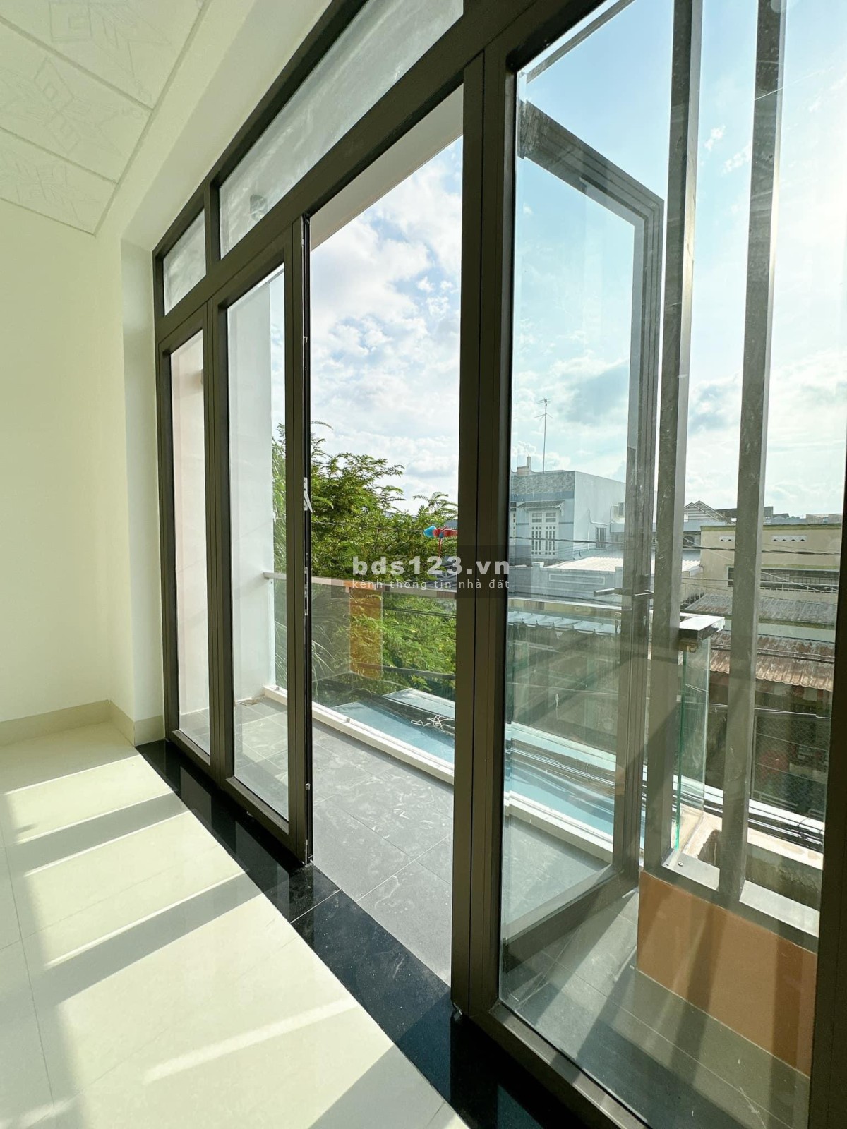Nhà lầu mới đẹp - Trục chính KDC Phước Kiến, P. Hưng Lợi, Ninh Kiều, Cần Thơ