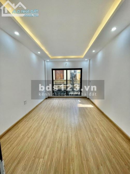 Bán nhà Xuân Phương 35M 5 Tầng, 4P Ngủ, gần đường lớn - 2 tỷ 900 triệu