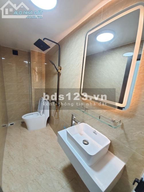 Bán nhà Xuân Phương 35M 5 Tầng, 4P Ngủ, gần đường lớn - 2 tỷ 900 triệu
