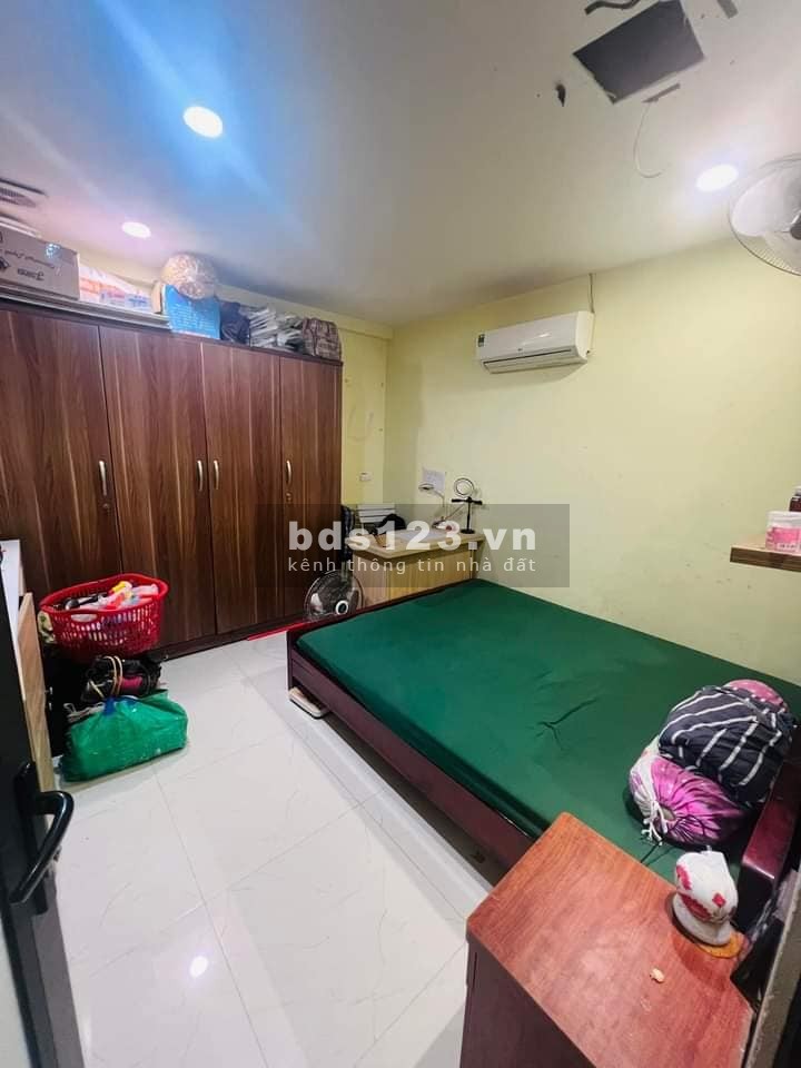 Bán Căn Chung Cư Đền Lừ, Hoàng Mai 54, giá 2.75 tỷ.