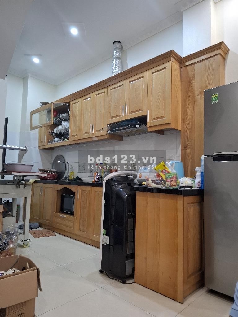 Bán nhà Cổ Nhuế - Nhà mặt ngách thông xe oto - 32M2 x 5 tầng giá 6.19 tỷ