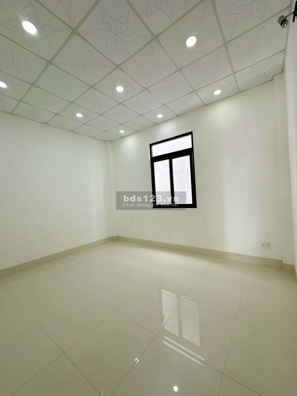 Nhà lầu mới đẹp - Trục chính KDC Phước Kiến, P. Hưng Lợi, Ninh Kiều, Cần Thơ