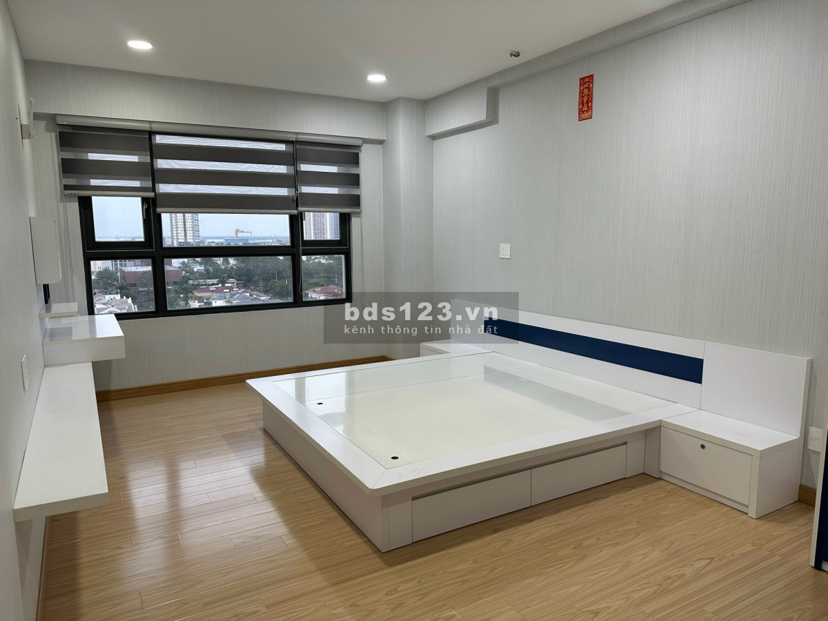 Cần bán nhanh căn hộ Nam Phúc PMH - 124m2 - Lầu cao view đông bắc, sổ hồng sẵn