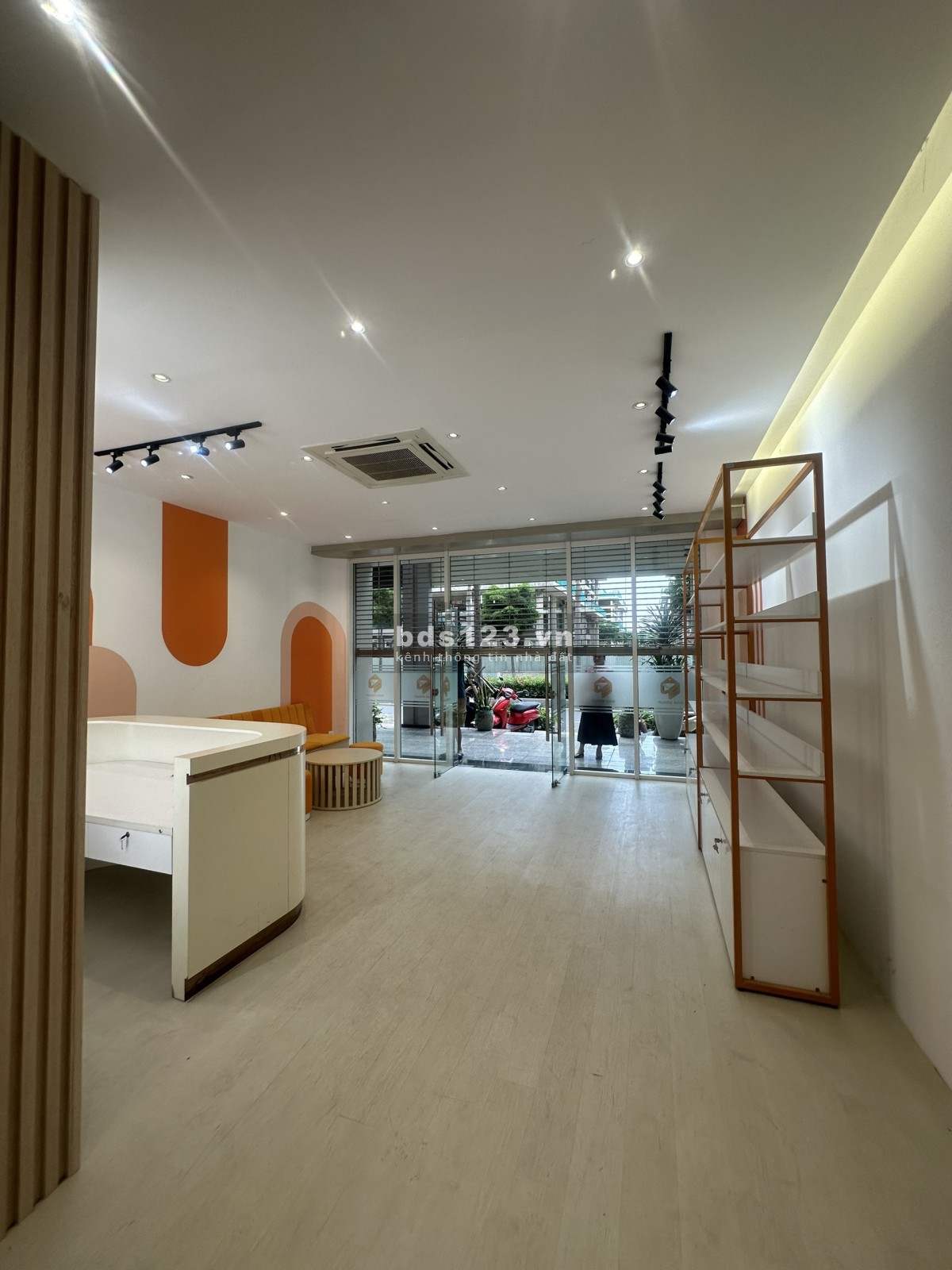 HOT! Cho thuê mặt tiền shophouse Sala 5,7x20 1 trệt 1 lầu chỉ 65tr/th