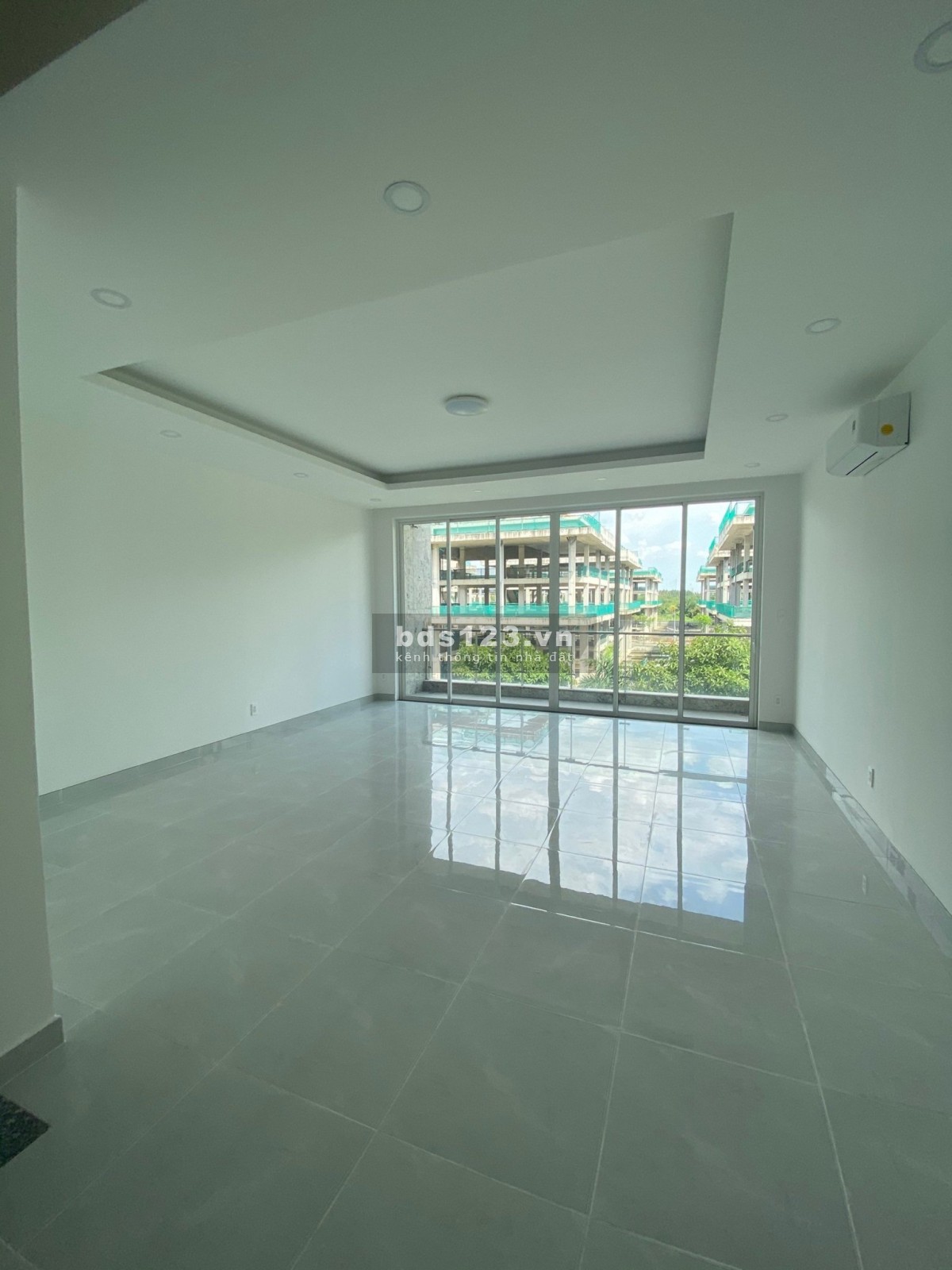 HOT! Cho thuê mặt tiền shophouse Sala 5,7x20 1 trệt 1 lầu chỉ 65tr/th