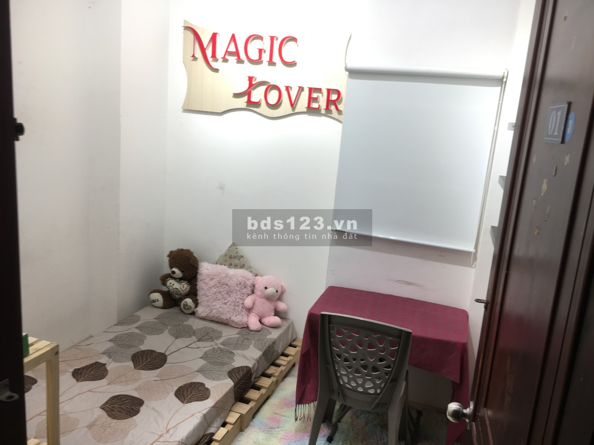 Phòng trọ đang sửa chữa tại Quận 3