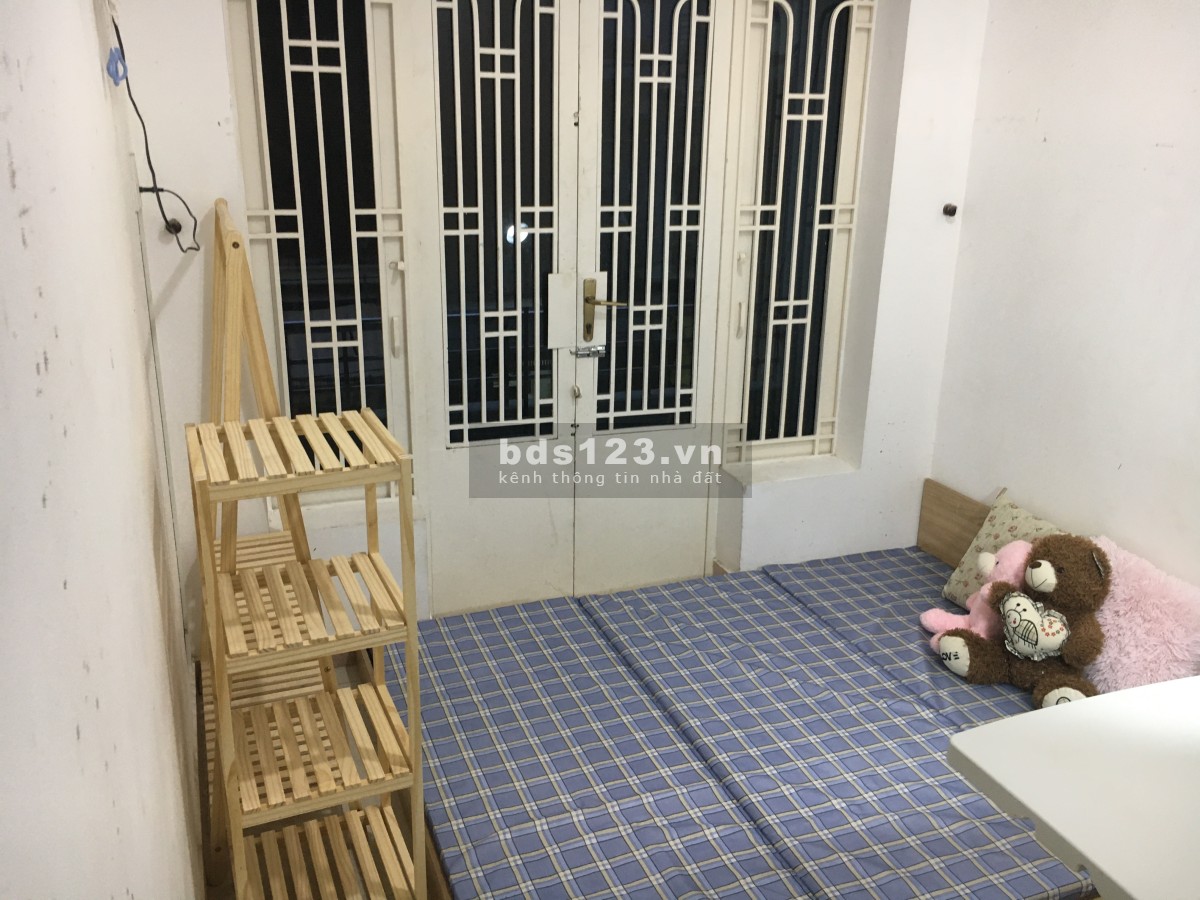 Phòng trọ đang sửa chữa tại Quận 3