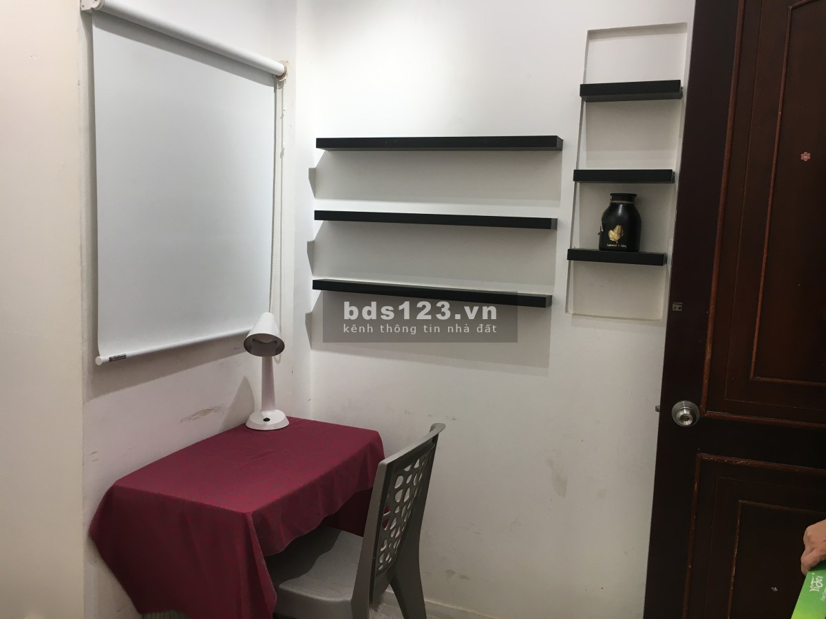Phòng trọ đang sửa chữa tại Quận 3