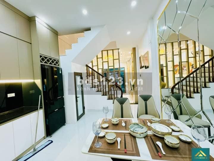 Bán Nhà Kim Ngưu, Hai Bà Trưng 37m, 4 tầng, mt 4m, giá 5.9 tỷ.