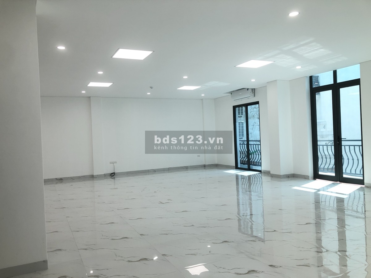 Cho thuê văn phòng siêu rẻ tại Mễ Trì, bàn giao mới cứng y hệt hình