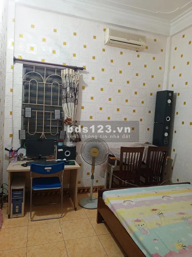 ️Bán Nhà Bằng A, Bằng Liệt, Hoàng Mai - 32m2, 4 Tầng, MT 3.3m, Giá 4.3 Tỷ.