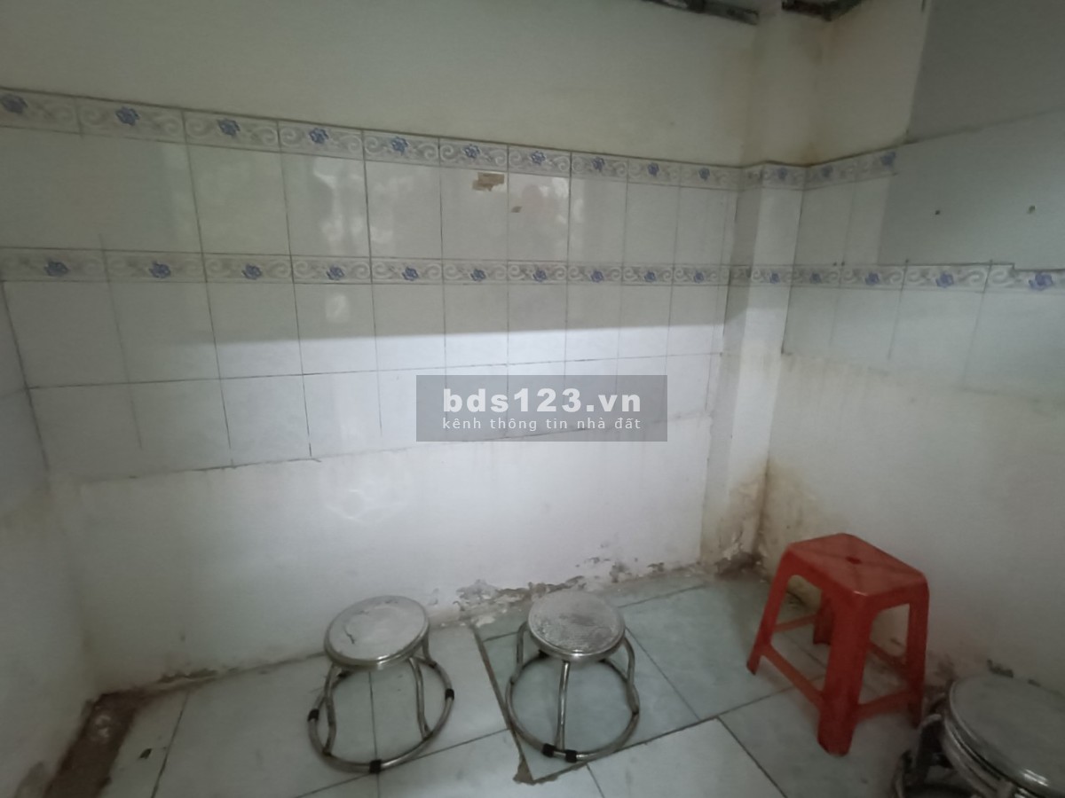 Mặt bằng kinh doanh mọi ngành nghề, 6X25, tiện setup, đường cực đông