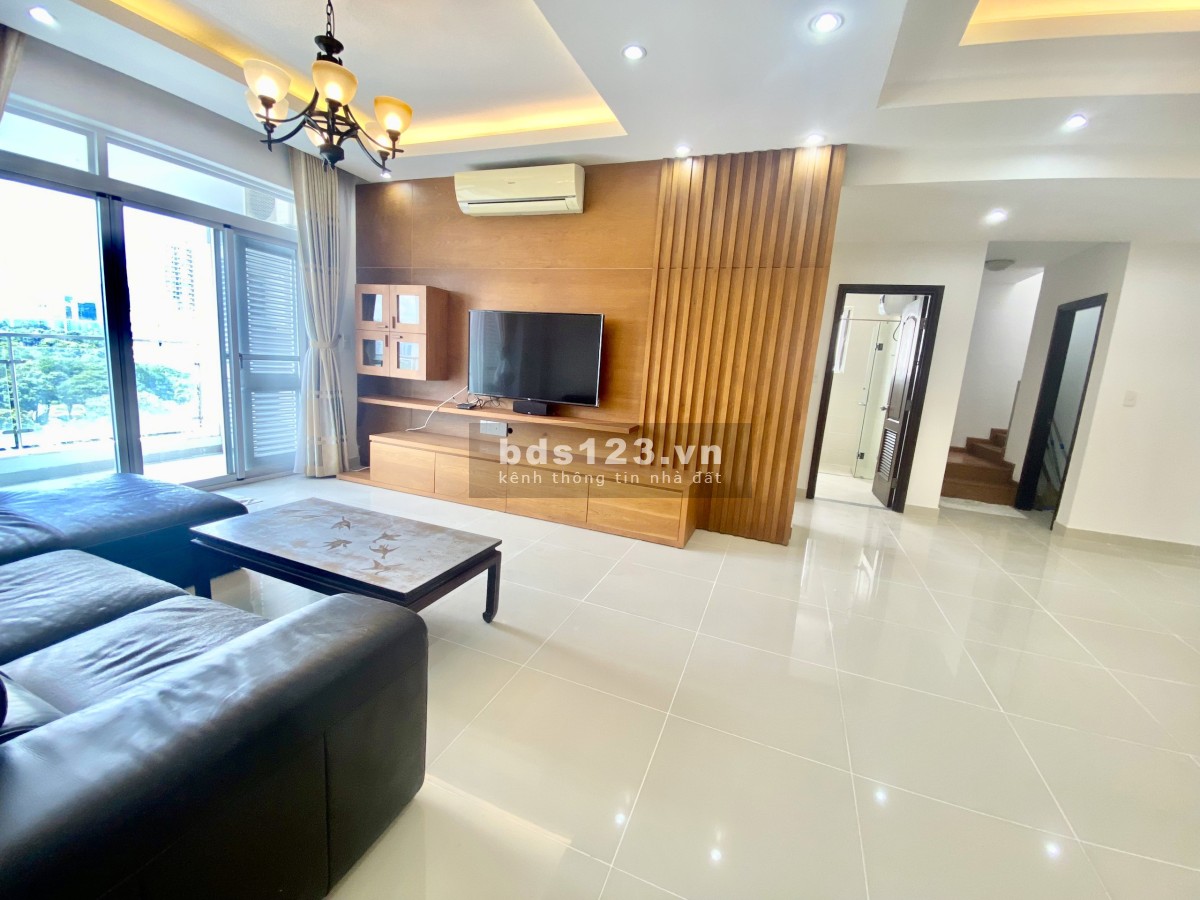 Siêu phẩm view sông - duplex Riverside Residence - 257m2 - 4PN - 5WC - 2 tầng. 50tr/th