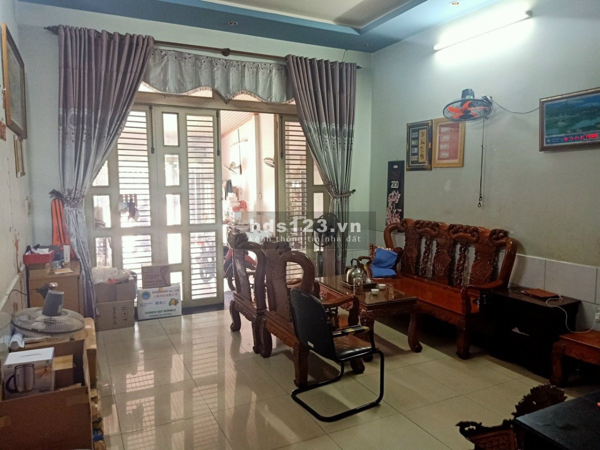 Nhà mặt tiền đường lớn, kinh doanh đa ngành nghề, 1 trệt 3 lầu, 5pn 3wc