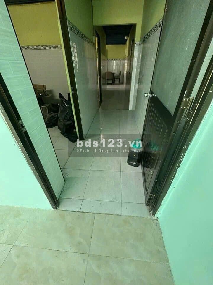 Nhà 5X26 mặt tiền đường lớn, sân đậu ô tô, 2PN. Thích…