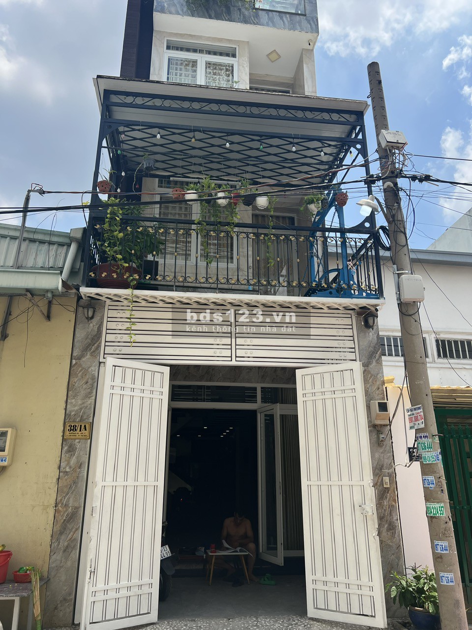 Nhà cực đẹp 4pn 5wc nội thất cơ bản, hẻm xe tải quay đầu đường 24 Linh Đông