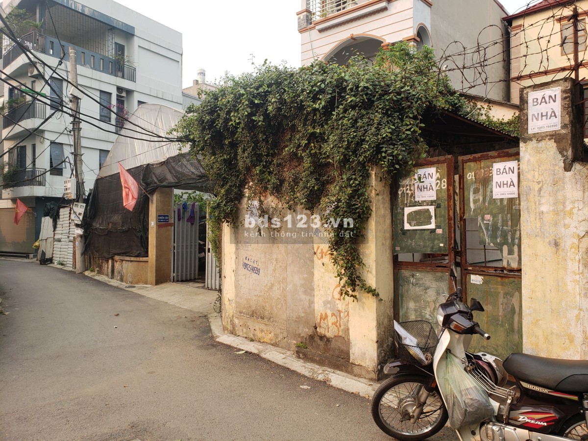 Ngõ BT nhựa ô tô vào, gần công viên, SĐCC, DT 62m2, số 24 Ngõ 114/2 phố Tân Phong, Thụy Phương, HN