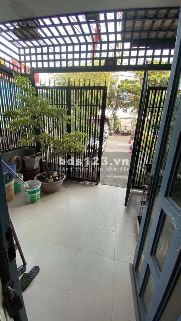 Nhà Cao Lỗ, P4 Quận 8, gần Tạ Quang Bữu, 2 lầu, 4*13, 6 tỷ 5, đường ô tô 8m