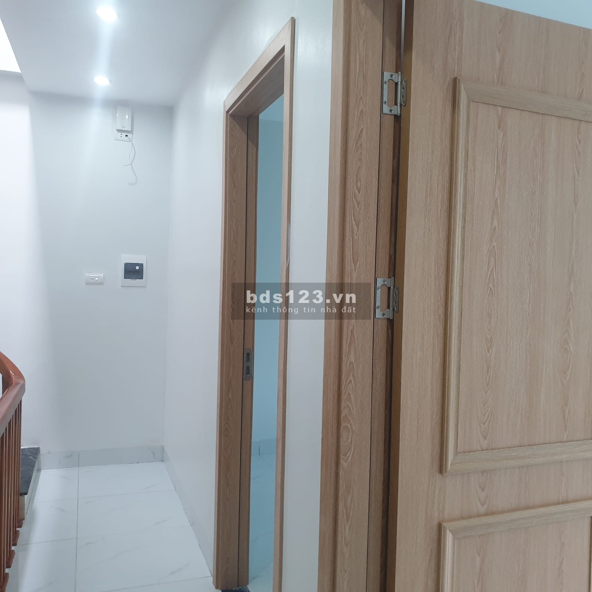 2 tỷ 220 khẩu Hà Nội.- Diện tích: 43m2 - MT: 6m - Dài 7m - Liên hệ 24/24: 0963-834-581