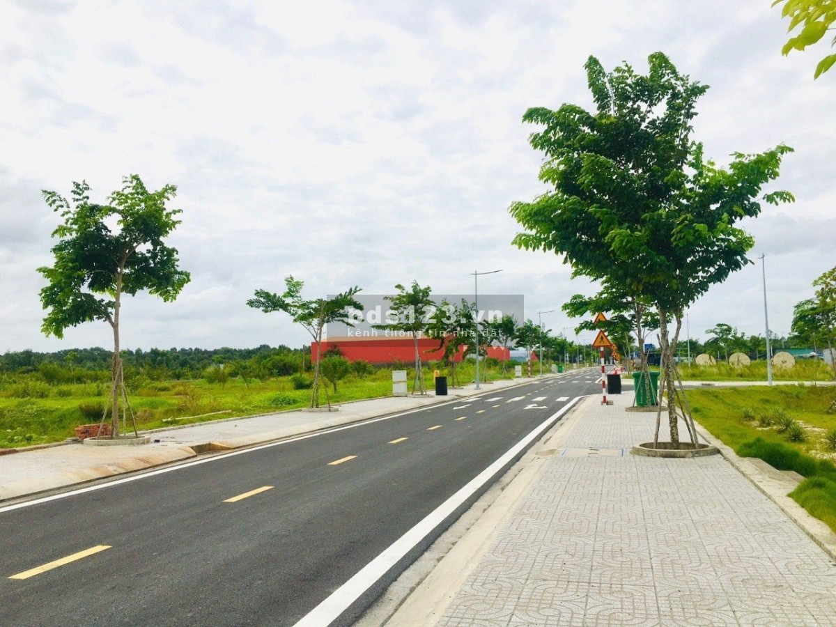 Gấp!!! Cần Bán Đất Nền Khu Đô Thị Đức Hòa Sát Bình Chánh Chỉ 1ty2 90m2