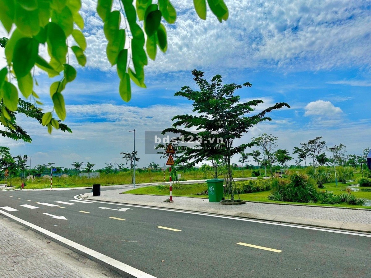 Gấp!!! Cần Bán Đất Nền Khu Đô Thị Đức Hòa Sát Bình Chánh Chỉ 1ty2 90m2