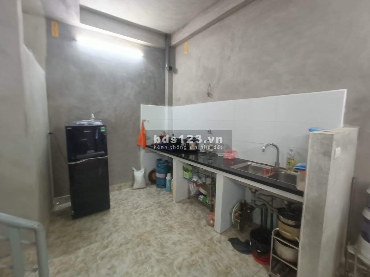 Cần Bán Nhà Miêu Nha Nam Từ Liêm 40m 5 Tâng MT 6m rộng 2,3 tỷ ngõ thông 2 Mặt Thoáng Ôtô Đỗ Cửa