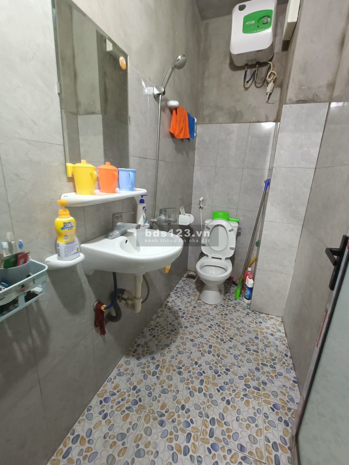 Cần Bán Nhà Miêu Nha Nam Từ Liêm 40m 5 Tâng MT 6m rộng 2,3 tỷ ngõ thông 2 Mặt Thoáng Ôtô Đỗ Cửa