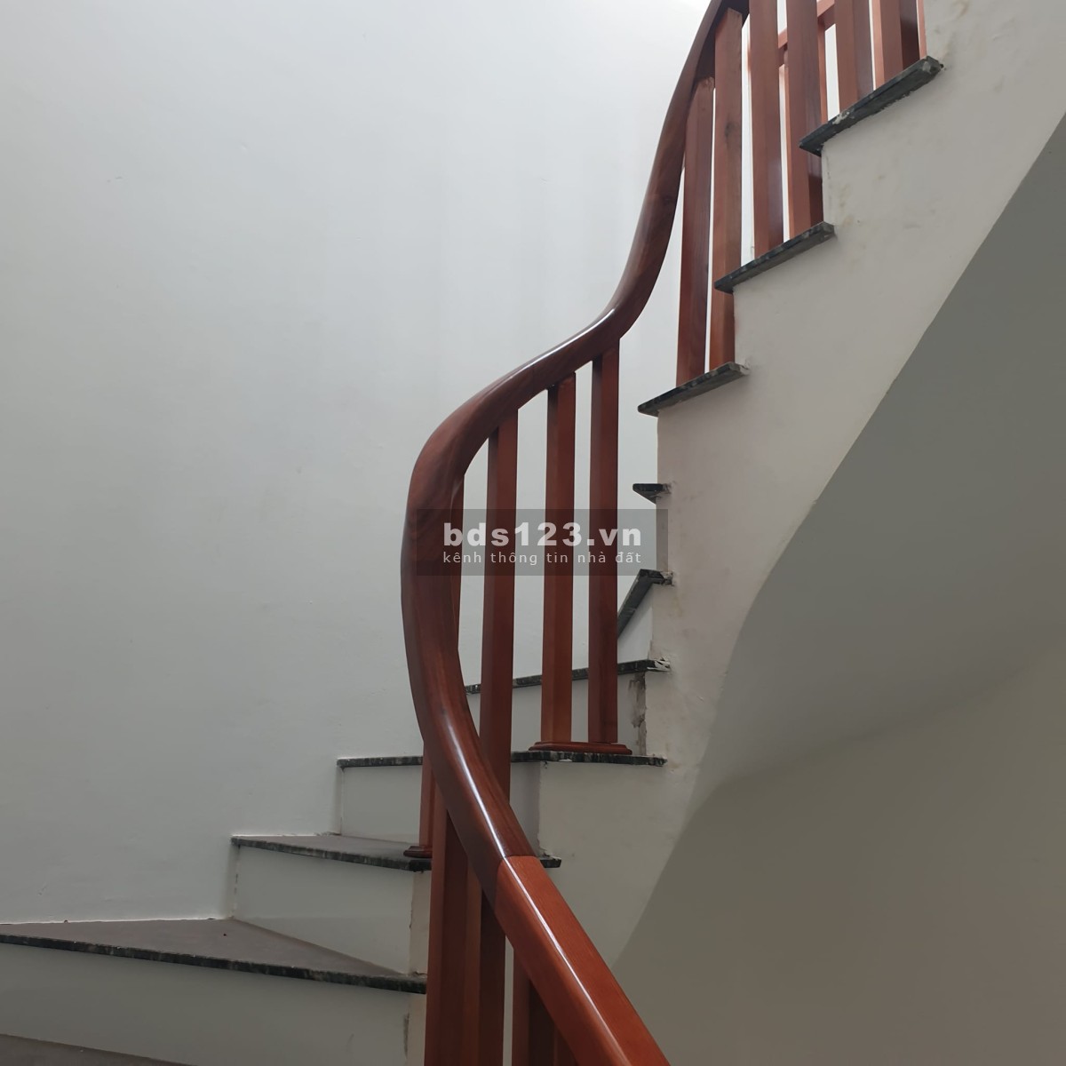 2 tỷ 200 có ngay khẩu Hà Nội.- Diện Tích: 40m2- Thiết kế : 3,5 tầng