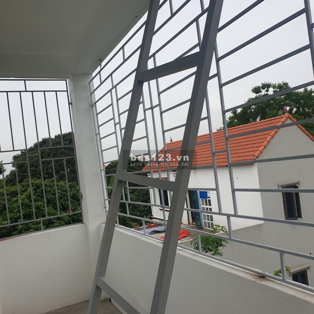 2 tỷ 200 có ngay khẩu Hà Nội.- Diện Tích: 40m2- Thiết kế : 3,5 tầng