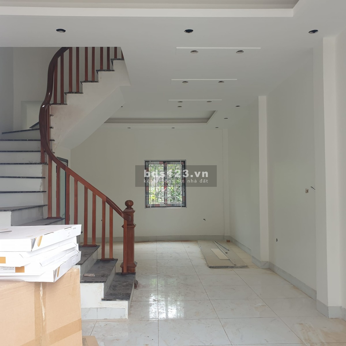 2 tỷ 200 có ngay khẩu Hà Nội.- Diện Tích: 40m2- Thiết kế : 3,5 tầng