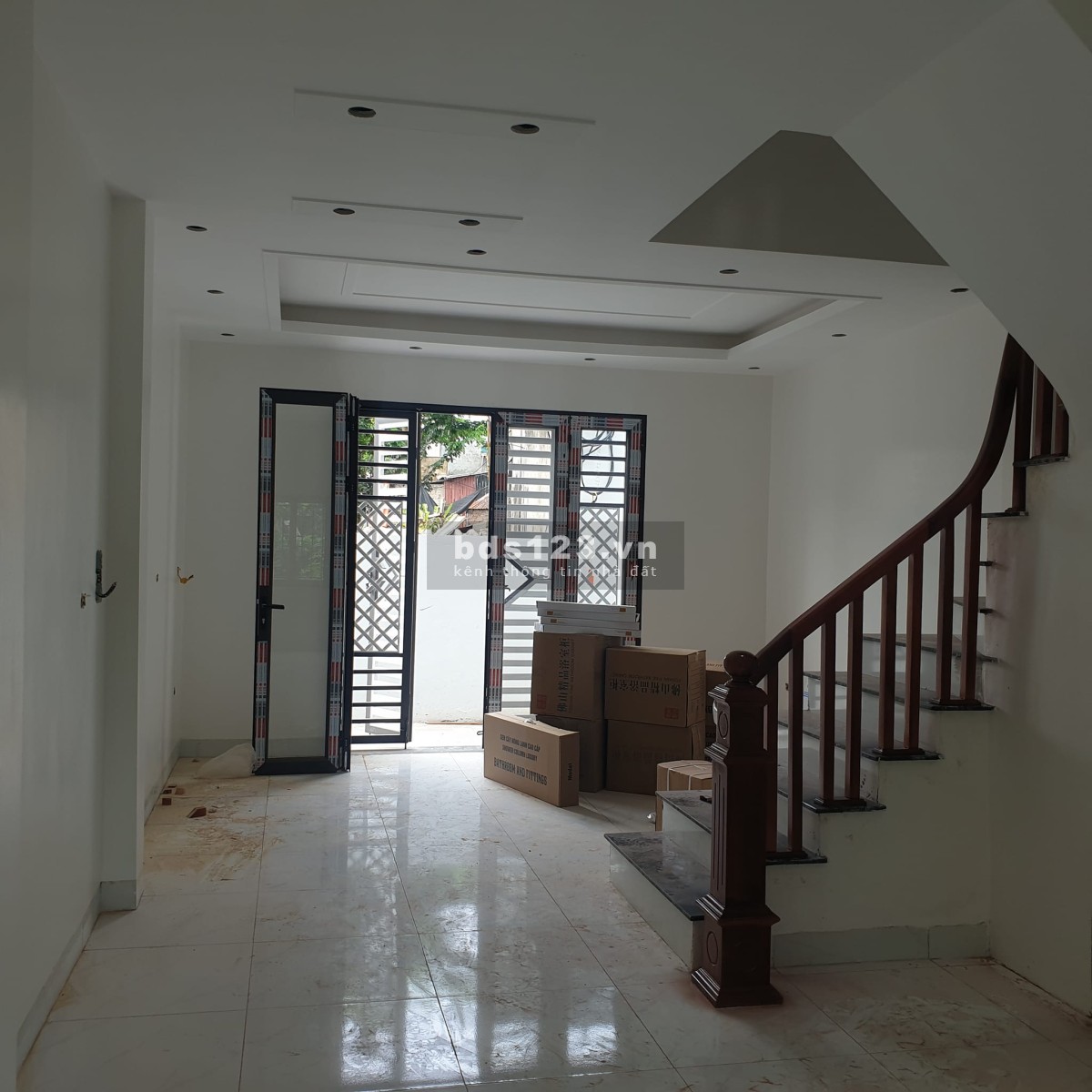2 tỷ 200 có ngay khẩu Hà Nội.- Diện Tích: 40m2- Thiết kế : 3,5 tầng