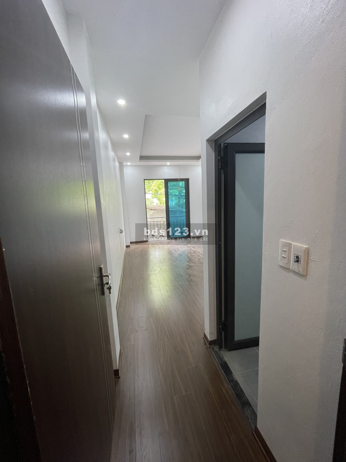 Bán nhà 4.5 Tầng 30m2 đã hoàn thiện đường Biên Giang quận Hà Đông