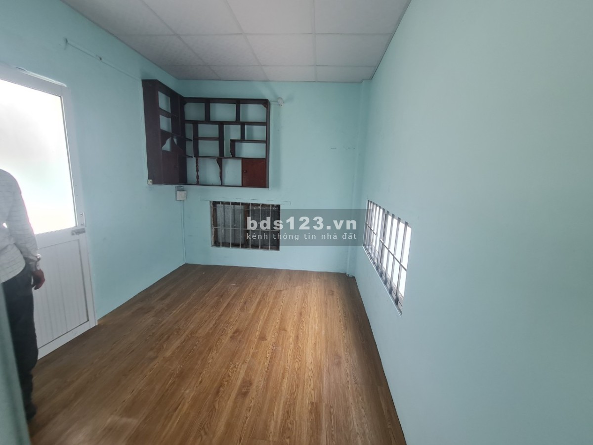 Cần bán nhanh nhà mặt tiền Điện Biên Phủ giá rẻ