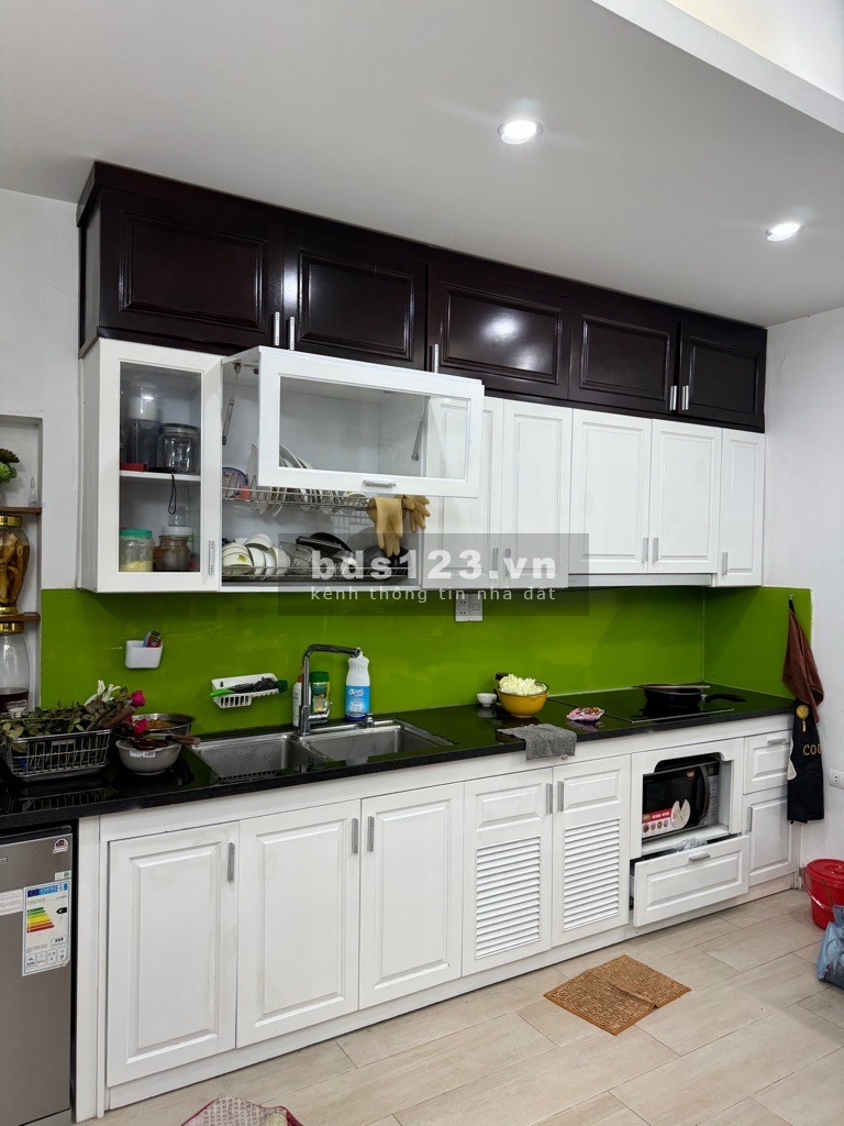 BÁN Gấp Nhà 5 Tầng Mới Đẹp Phố Bạch Mai, DT70m, Ngõ Thông, Kinh Doanh, Ô Tô, Thang Máy, Chào 13.5 Tỷ