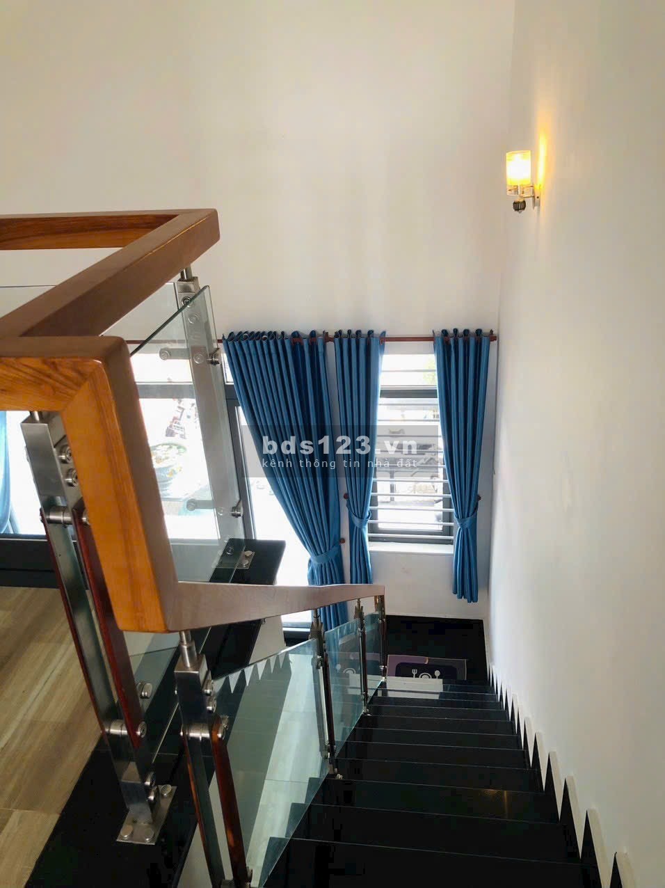 Cần bán nhà trệt lửng phường Tân An dt 119,6m2, thổ cư 60m2, giá 2.7 tỷ, lh 0384329615 Luyến