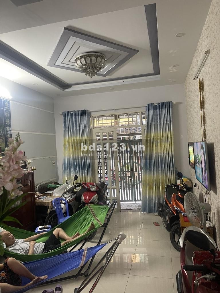 Nhà phố 3 tầng ở ngay mặt tiền Huỳnh Tấn Phát - 72M2 - Chỉ 5.8 tỷ
