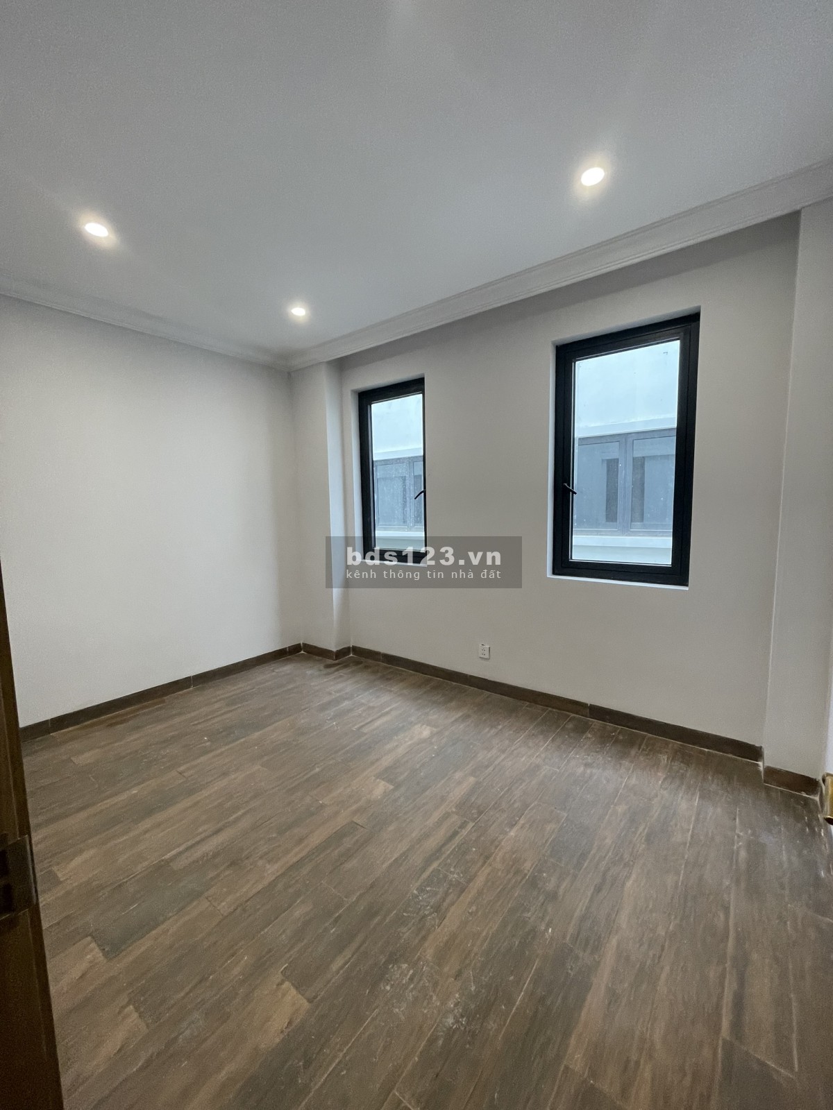 Cho thuê Quỹ căn Shophouse 60m2 vừa ở kết hợp kinh doanh, làm VP tại Vinhomes Ocean Park 2 giá 5tr5