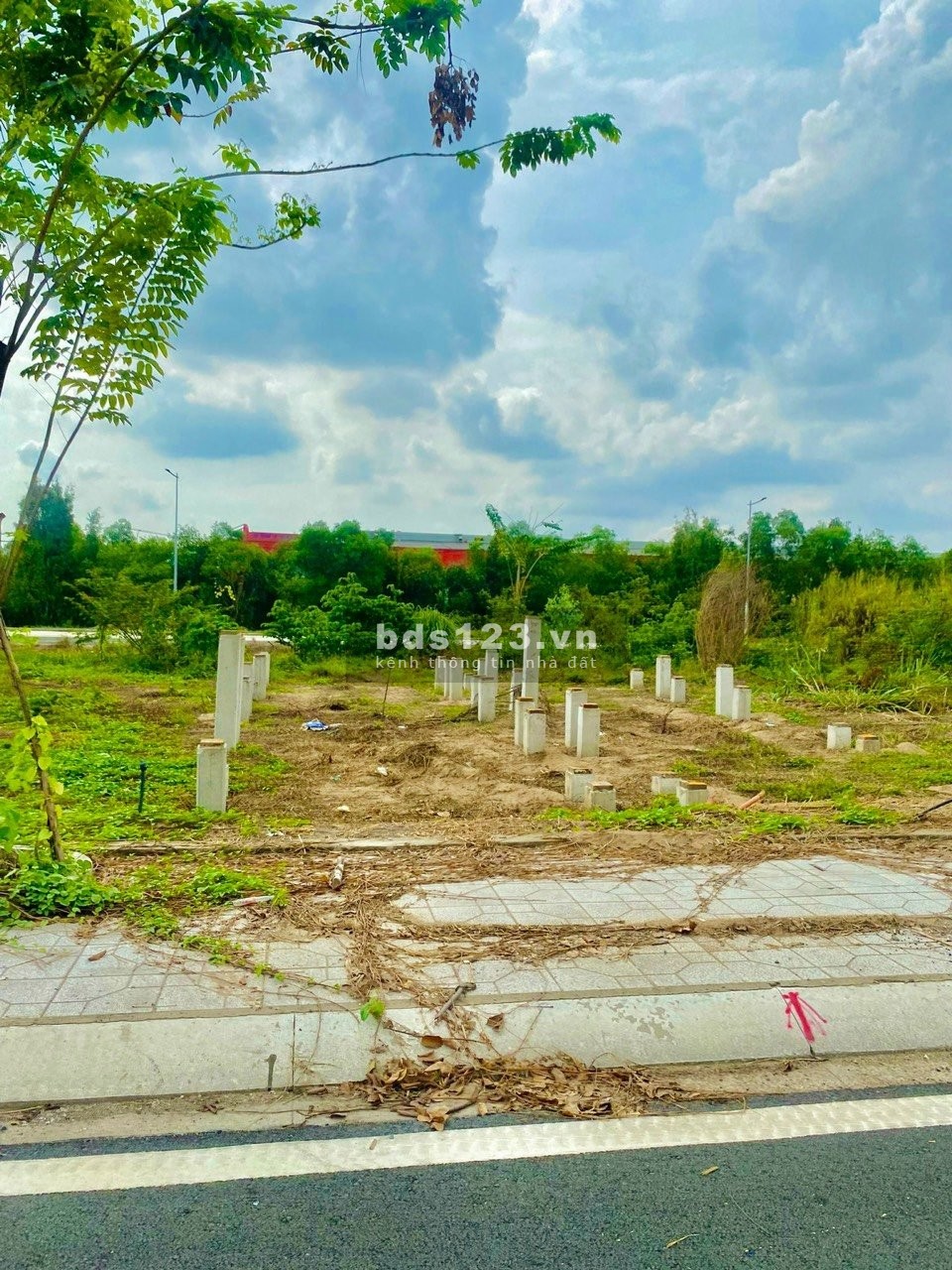 Lô Góc 2matwh tiền ở đường Trần Văn Giàu gần Kinh A, Lê Minh Xuân, Bình Chánh, 90m2, giá 1tỷ 2
