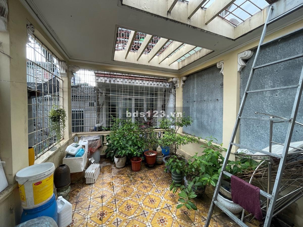 Bán nhà phố Nguyễn Lương Bằng - 7M ra ô tô tránh - 30M ra mặt phố, 42M 3 tầng, MT 3.6 giá 10.9 tỷ