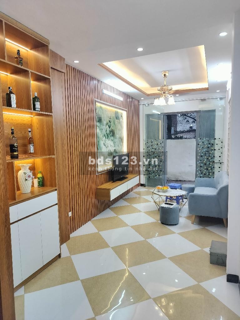 Nhà đẹp Trương Định - Gần phố - Lô góc 3 mặt thoáng - DT 39M - 5 Tầng - Gía 4.75 tỷ