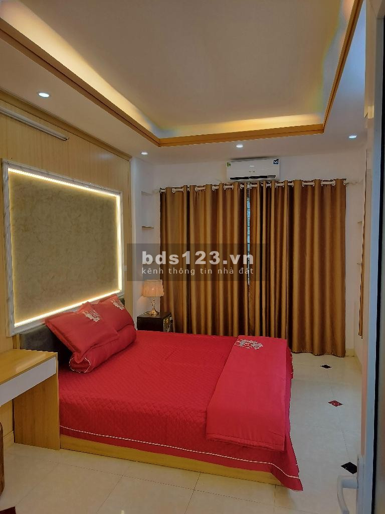 Nhà đẹp Trương Định - Gần phố - Lô góc 3 mặt thoáng - DT 39M - 5 Tầng - Gía 4.75 tỷ