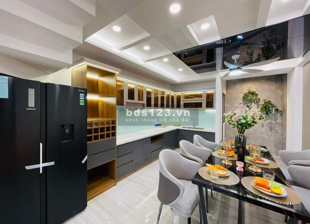 PHÂN LÔ VIP - HOÀNG TRỌNG MẬU - 7 CHỖ VÀO NHÀ - 2 MẶT THOÁNG – 84M2 – 8.5 TỶ